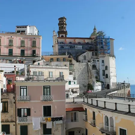 Attico Del Cavaliere アトラーニ