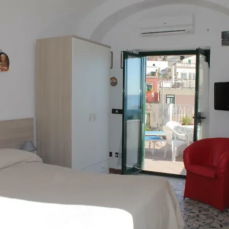 Attico Del Cavaliere * アトラーニ